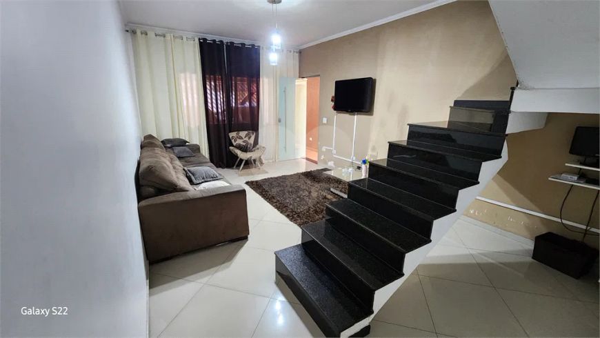 Casa com 3 quartos à venda em Jardim Presidente Dutra - SP