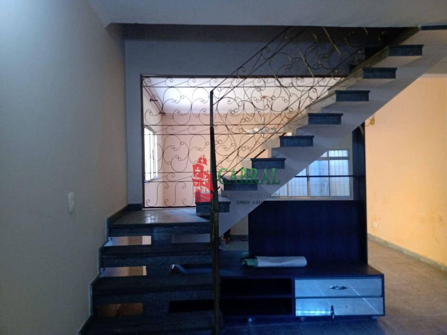 Sobrado com 4 dormitórios à venda, 220 m² por R$ 549.000,00 - Jardim Santa Emilia - Guarulhos/SP