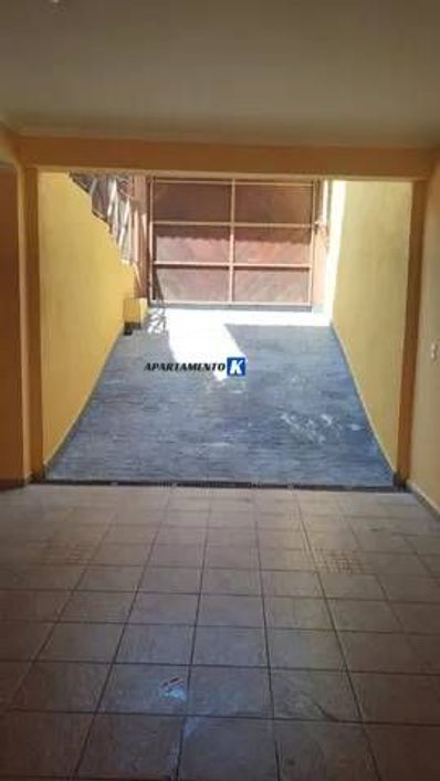 Sobrado p/ VENDA - 160m², 3 dormitórios, 1 Suíte, 4 Vagas - com Churrasqueira - Jardim Santa Clara -