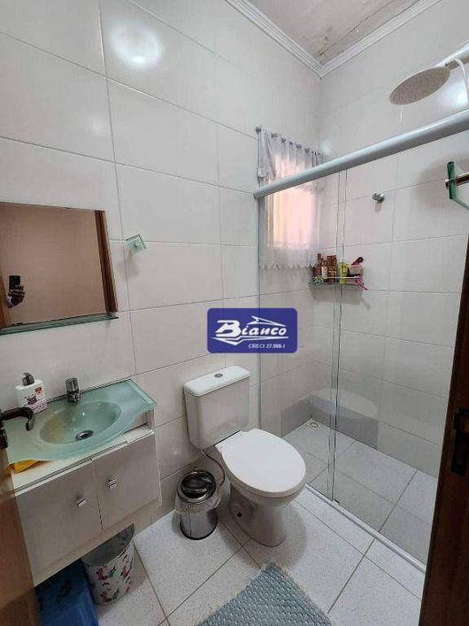 Casa Sobreposta 2 dormitórios 1 vaga Uma graça!