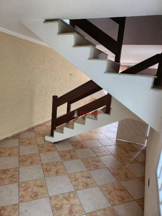 Sobrado com 3 dormitórios à venda, 140 m² por R$ 680.000,00 - Jardim Maia - Guarulhos/SP