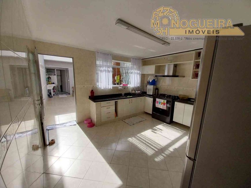 Sobrado 2 Dormitórios c/ 1 Suíte - Vila Galvão
