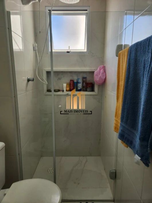 Apartamento com 2 Quartos e 2 banheiros à Venda, 57 m² por R$360 mil