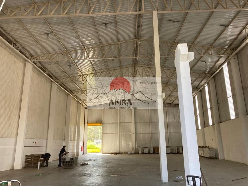 Vendo galpão 750 m² seminovo PD 10 m em Cumbica!!