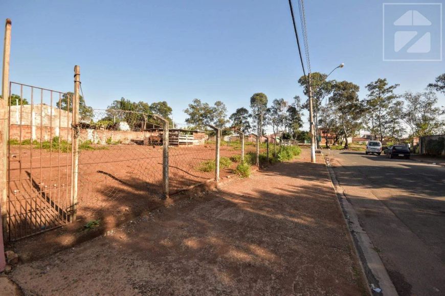 Terreno à venda com 0 m², em Jardim São Domingos, Campinas
