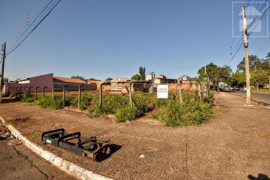 Terreno à venda com 0 m², em Jardim São Domingos, Campinas