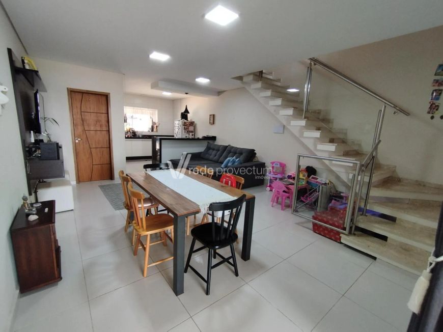 Casa à venda no Parque Jambeiro!