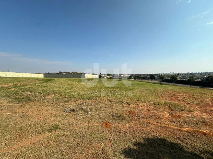 Terreno à venda no Loteamento Residencial Pedra Alta (Sousas) em Campinas/SP