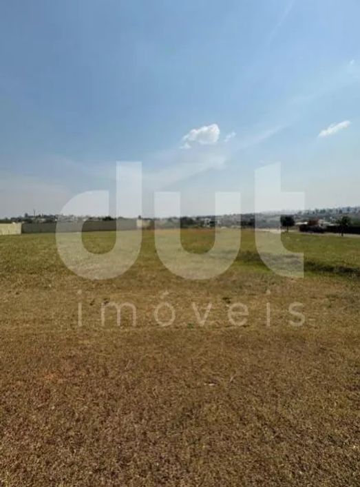 Terreno à venda no Loteamento Residencial Pedra Alta (Sousas) em Campinas/SP