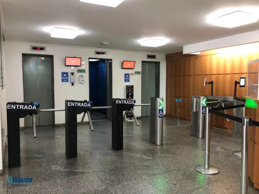 Sala comercial a venda com 63 m² e 1 vaga no Edifício Cruz Alta em Campinas