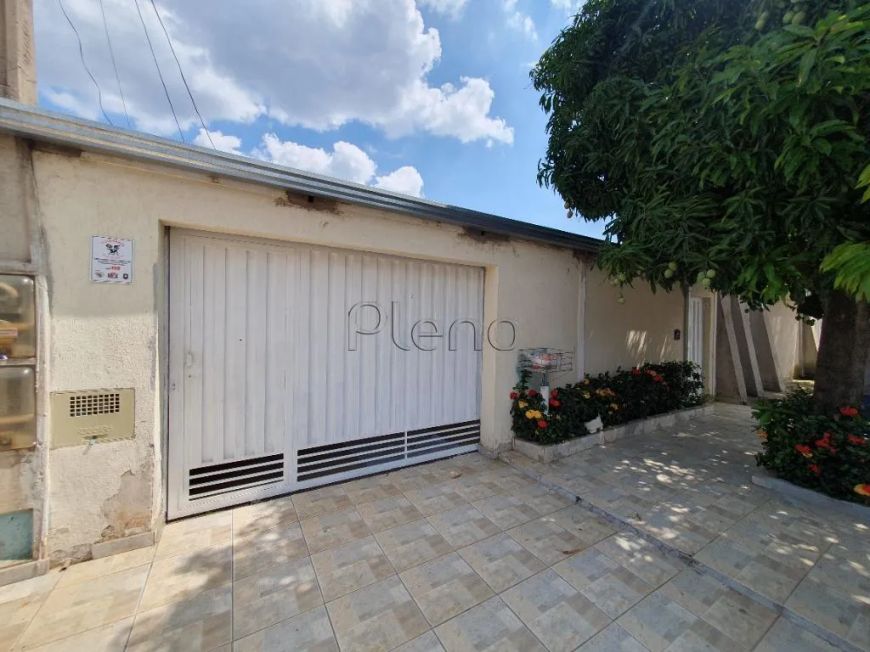 Casa à venda com 3 quartos no Jardim Antonio Von Zuben, Campinas.