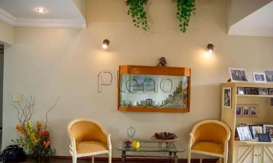 Sobrado à venda em Campinas, Jardim dos Oliveiras, com 5 suítes, com 430 m²