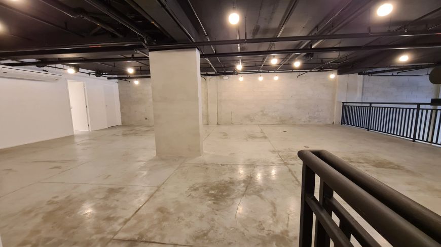 LOJA / PONTO COMERCIAL 542MTS E GARAGEM