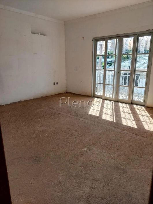 Sobrado à venda em Campinas, Loteamento Parque São Martinho, com 3 quartos, com 190 m²