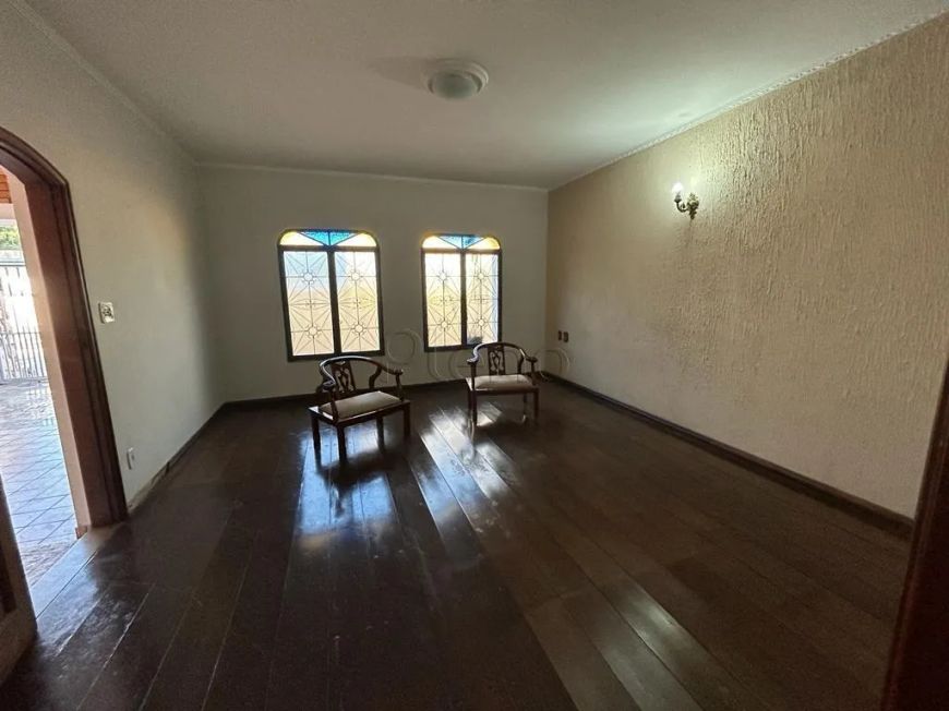 Casa à venda em Campinas, Parque Beatriz, com 4 quartos, com 165 m²