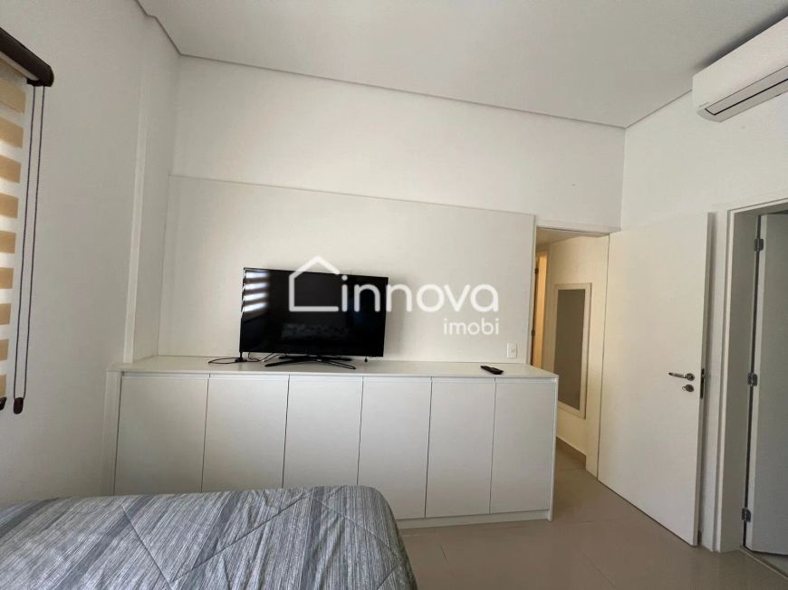 Apartamento tipo Garden, com 2 quartos sendo 1 suíte, 1 mezanino na sala com pé direito de 5 m e jac