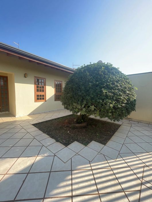 Casa à venda no Eulina