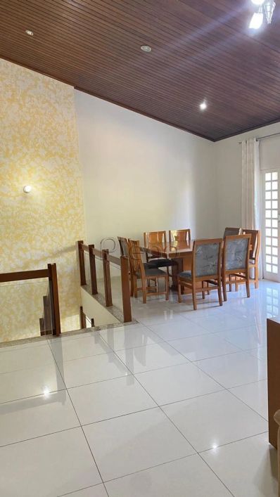 Casa à venda com 3 quartos no Loteamento Parque São Martinho, Campinas.