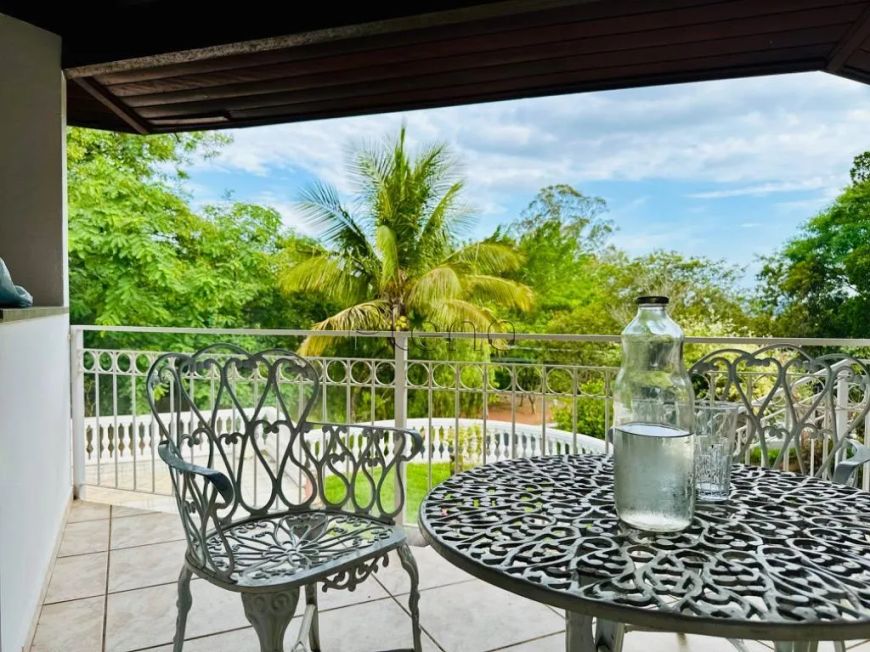 Casa à venda em Campinas, Loteamento Caminhos de São Conrado (Sousas), com 3 quartos, com 244 m²