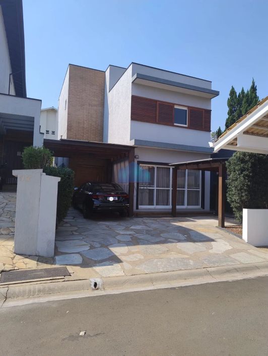 Casa à Venda no Cond. Haras Bella Vista 3 suites, c/fotovoltaica