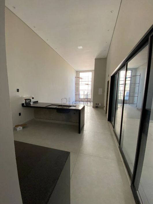 Casa à venda com 3 quartos no Jardim Ibirapuera, Campinas.