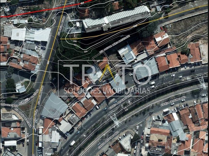 Casa e terreno à venda em Leilão Extrajudicial
