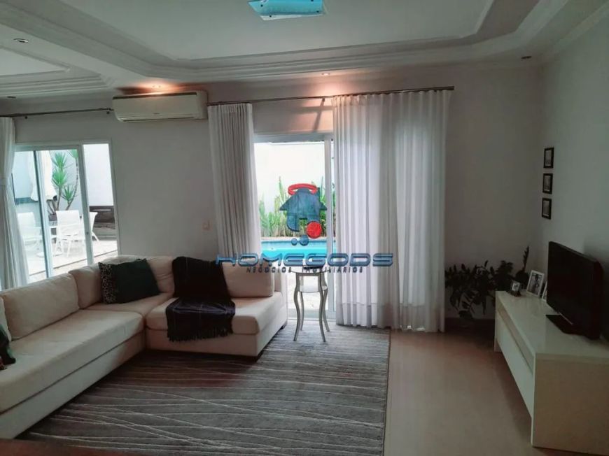 Casa à venda em Campinas, Parque Rural Fazenda Santa Cândida, com 3 suítes, com 267 m²