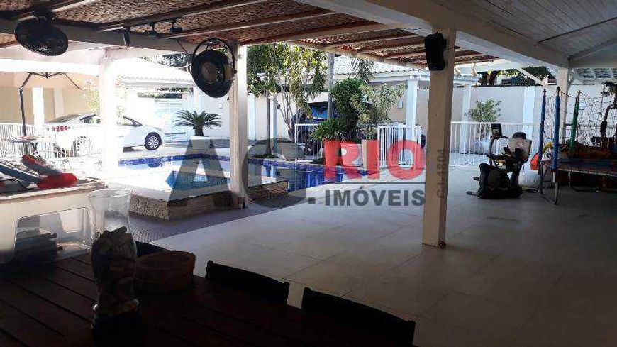 Casa em Condomínio : Duplex / Residencial / Anil