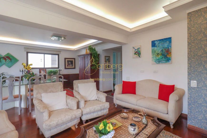 Apartamento com 3 suítes e 3 vagas no Panamby