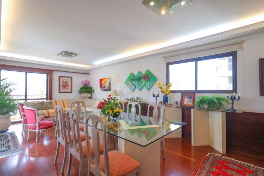 Apartamento com 3 suítes e 3 vagas no Panamby