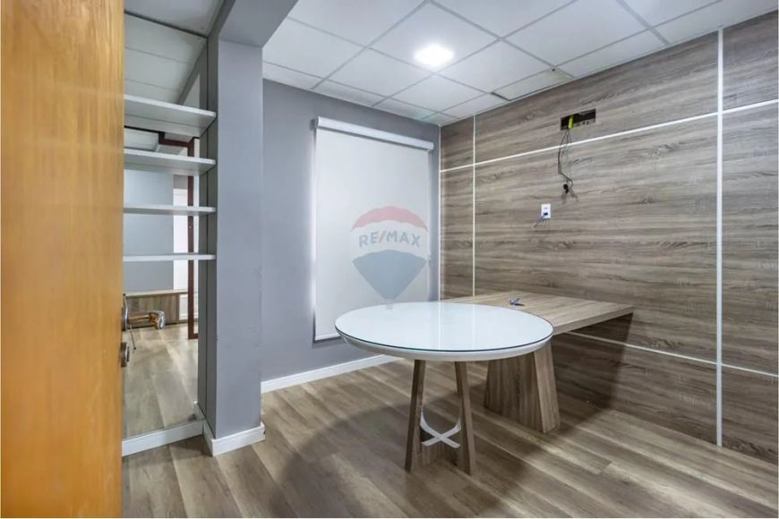 ESPAÇO COMERCIAL COM DUAS SALAS E RECEPÇÃO A VENDA PROXIMO HOSPITAL VERA CRUZ R$ 550.000,00 CAMPINAS