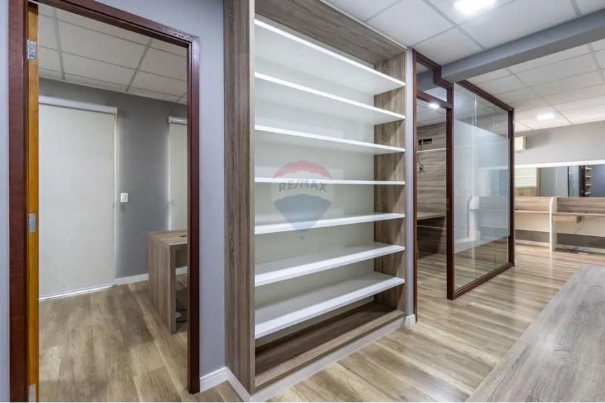 ESPAÇO COMERCIAL COM DUAS SALAS E RECEPÇÃO A VENDA PROXIMO HOSPITAL VERA CRUZ R$ 550.000,00 CAMPINAS