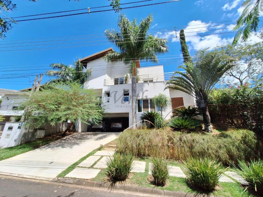 Casa à Venda no Condomínio Botânico