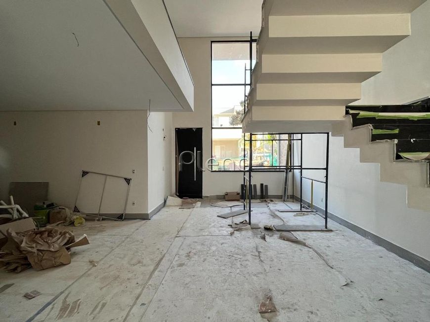Venda | Sobrado com 310,00 m², 3 dormitório(s), 4 vaga(s). Vila dos Plátanos, Campinas