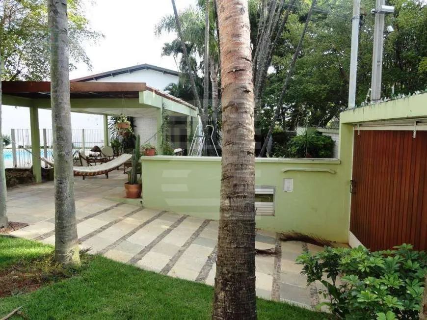 Casa à Venda no Nova Campinas, com 05 quartos, 03 suítes, 7 vagas