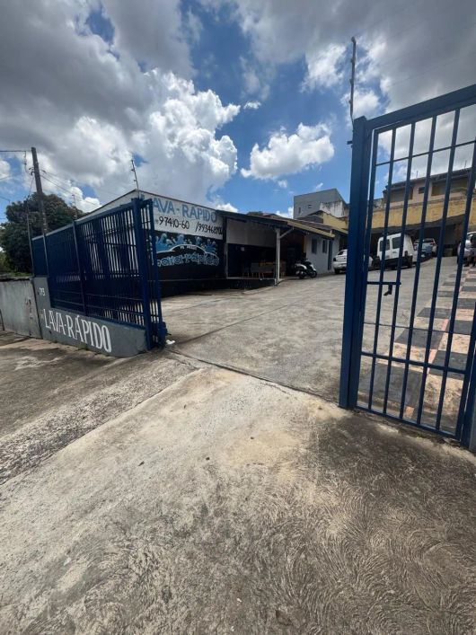 Ponto à venda em Campinas, Jardim dos Oliveiras, com 325 m²