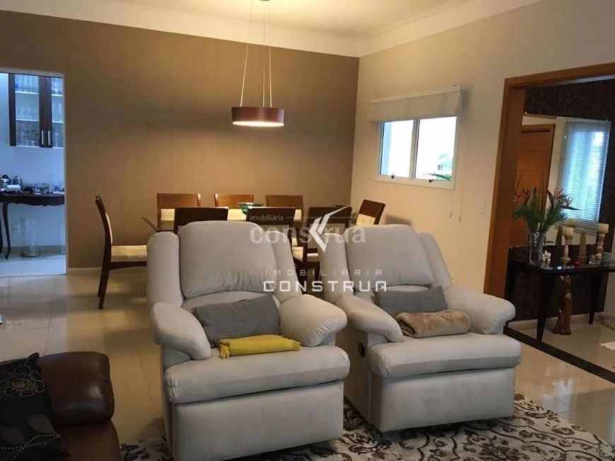CASA A VENDA NO CONDOMÍNIO SAINT HELENE - CAMPINAS - S/P