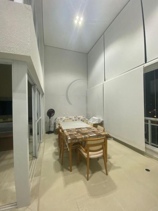 APARTAMENTO À VENDA NO ARTHOUSE DOUBLE SKY - ANDAR ALTO - VISTA TAQUARAL!