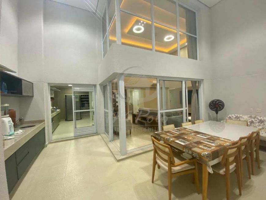 APARTAMENTO À VENDA NO ARTHOUSE DOUBLE SKY - ANDAR ALTO - VISTA TAQUARAL!
