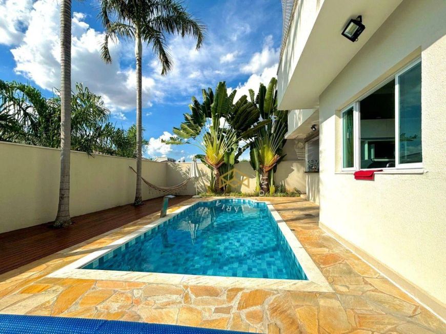 SOBRADO DOS SONHOS COM 5 SUÍTES, PISCINA E ESPAÇO GOURMET
