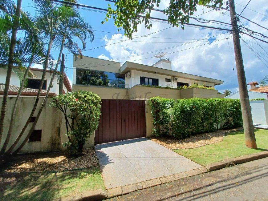 Casa à Venda no Condomínio Jardim Botânico, Sousas