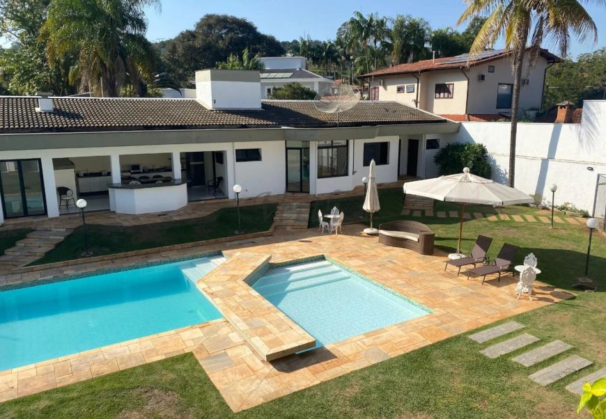 Casa à Venda no Condomínio Jardim Botânico, Sousas