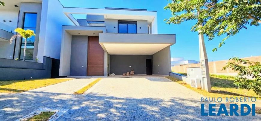 CASA EM CONDOMÍNIO - SWISS PARK - SP