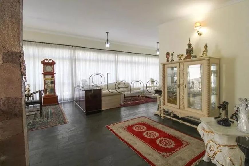 Casa à venda com 3 quartos no bairro Nova Campinas em Campinas.
