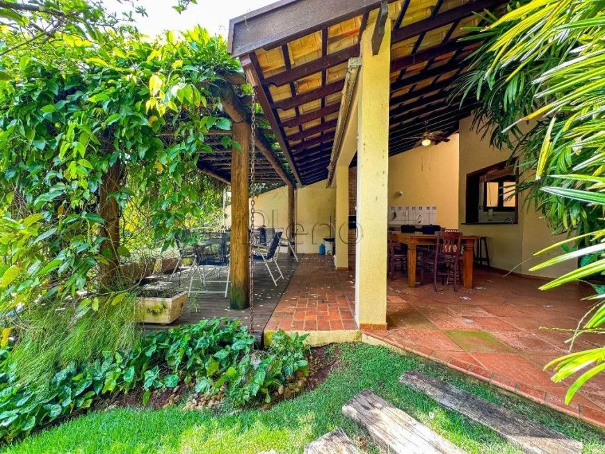 Casa à venda com 3 quartos no Jardim Botânico, Campinas.