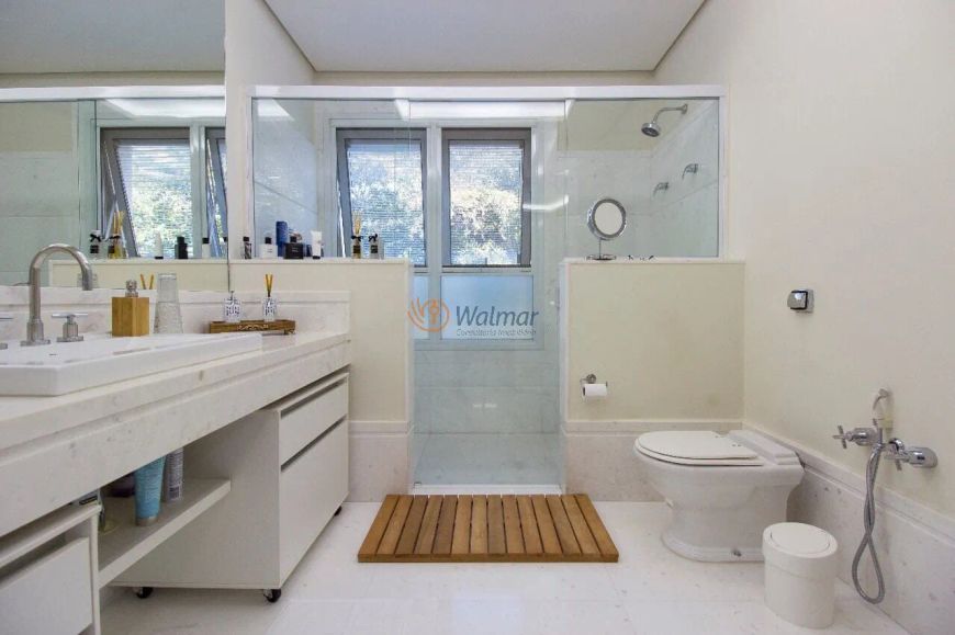 Imóvel de luxo em condomínio fechado em Campinas-SP: 4 quartos, 4 suítes, 4 salas, 6 banheiros, 10 v
