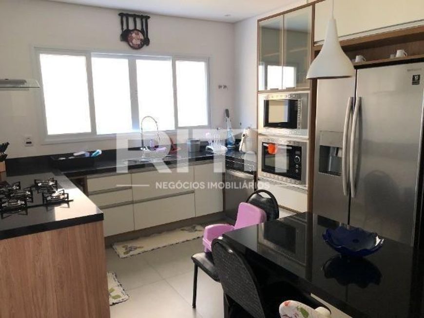 Casa à venda em Campinas, Swiss Park, com 4 suítes, com 287 m²