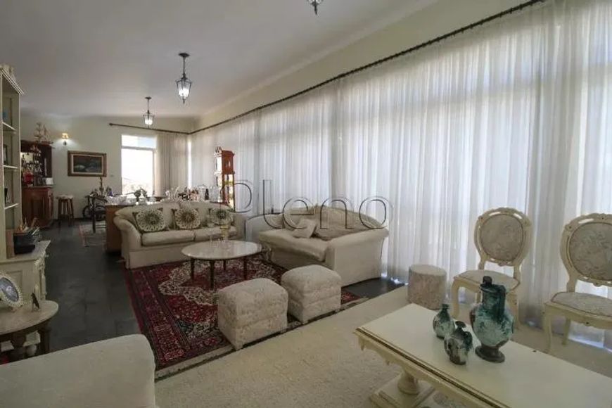 Casa à venda com 3 quartos no bairro Nova Campinas em Campinas.