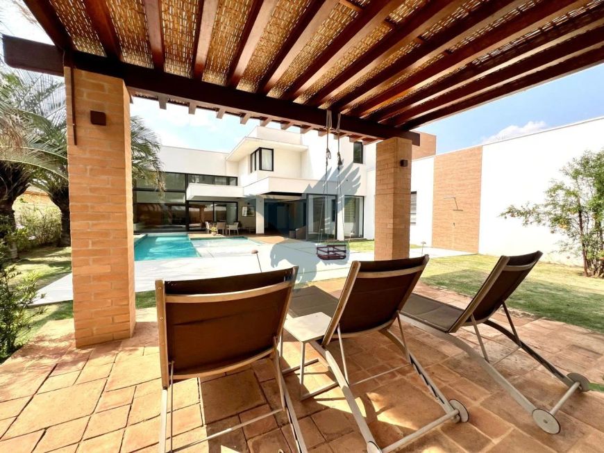 Casa a venda 4 quartos no condomínio Alphaville Campinas