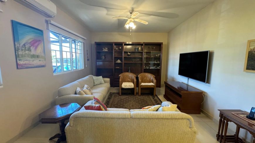 BELISSIMA CASA À VENDA EM CONDOMÍNIO - CAMPINAS-SP